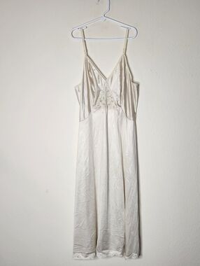 Vintage Womens 36 Lace Cream White Slip Night Dress